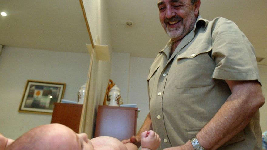Pere Enguix, en su clínica Acuario, en una foto de archivo.