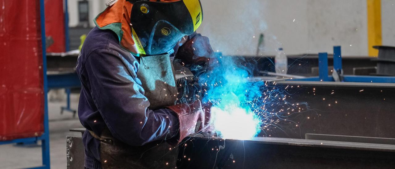 Una fábrica del sector metalúrgico en Tibi.