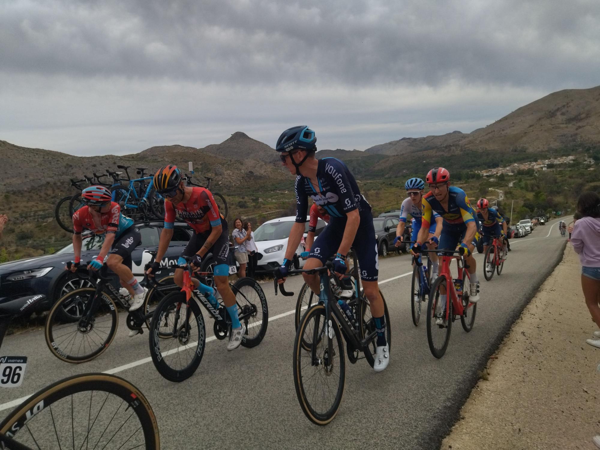 Las imágenes de la Vuelta a España en Dénia y las montañas de la Marina Alta