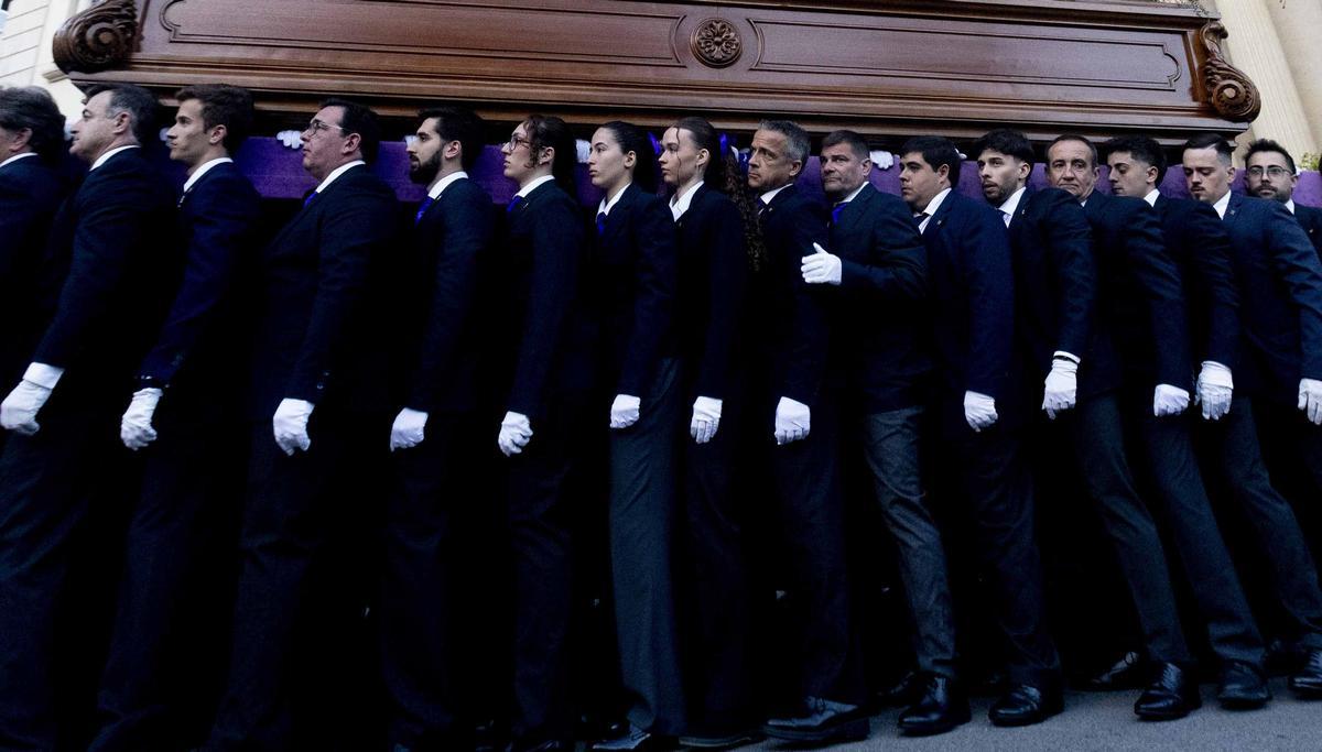 Martes Santo en Alicante 2026: Procesión de la Hermandad Penitencial Stabat Mater