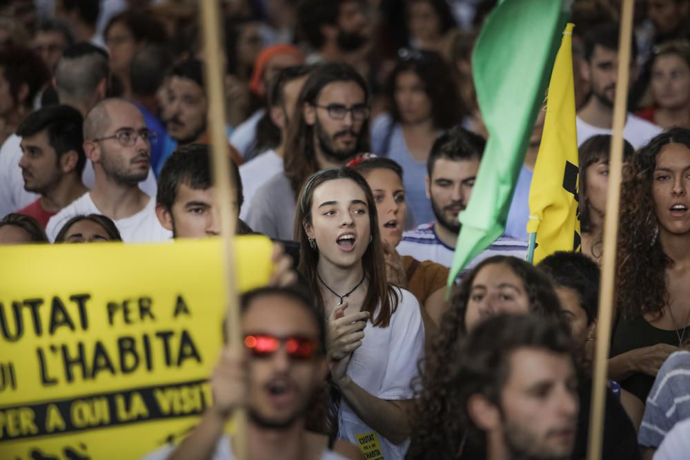 Manifestación contra la masificación turística