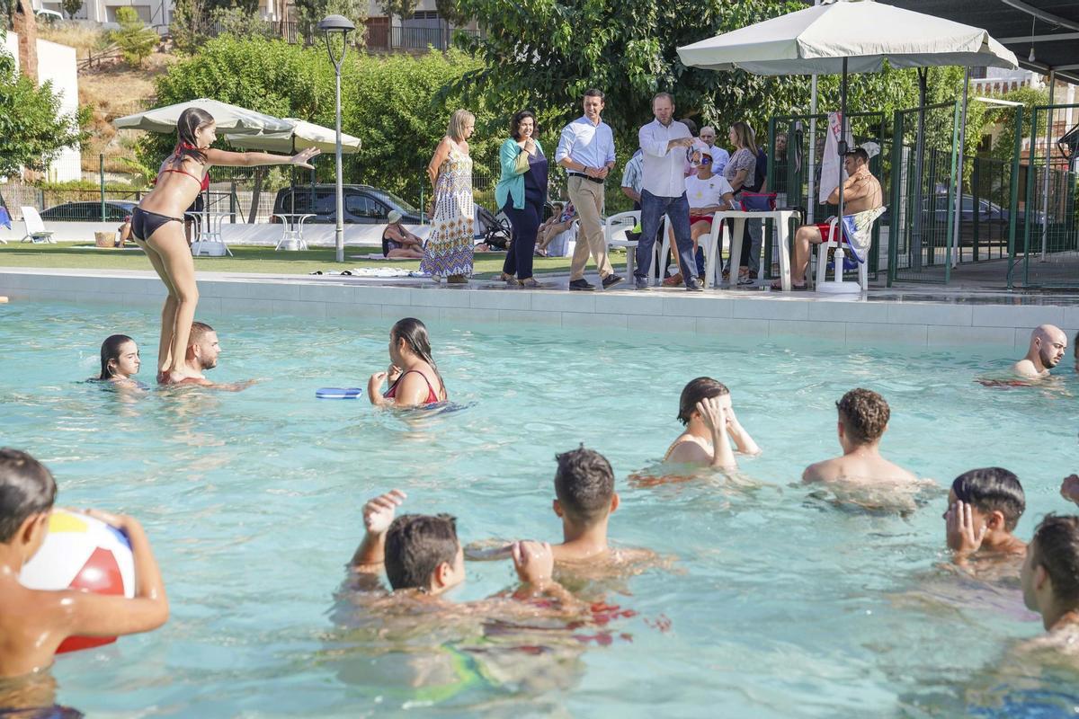 Mor ofegat en una piscina comunitària a Vila-seca (Tarragona) Mor ofegat en una piscina comunitària a Vila-seca (Tarragona)