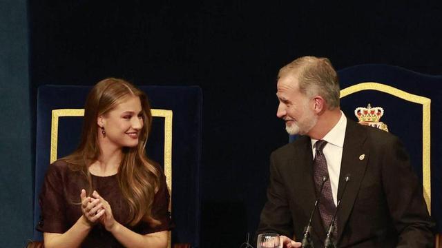 Leonor y su padre, el Rey Felipe VI, en los Premios del año pasado. | MIKI LÓPEZ