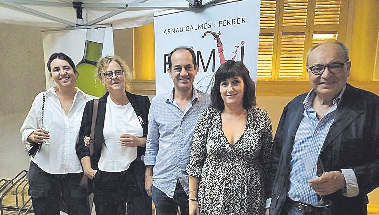 Aina Bennàssar, Cati Rosselló, Arnau Galmés, Maria Antonia y Toni Bennàssar.