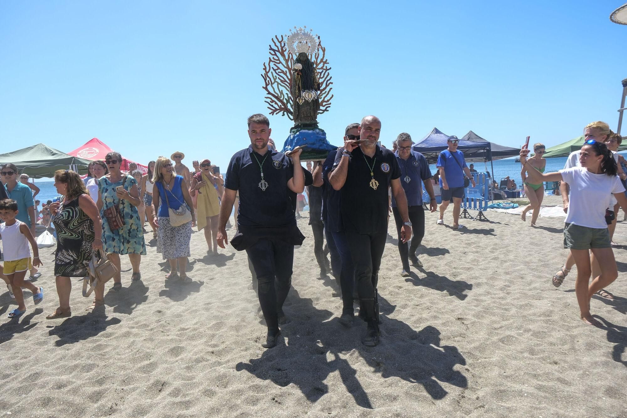 Procesión de la Virgen del Carmen de los submarinistas en La Malagueta