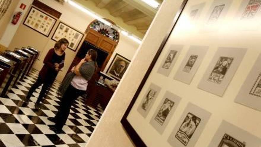 La exposición de Ex-libris que la Obra Social Caja Mediterráneo ha trasladado ahora a la Casa Museo Azorín, de Monóvar.