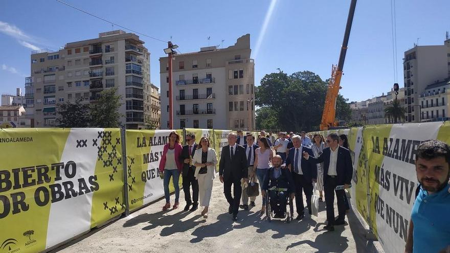 Abierto al público el paso peatonal en el lado norte del Puente de Tetuán.