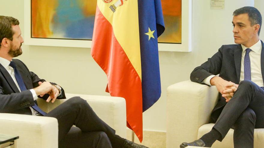 Pablo Casado y Pedro Sánchez.