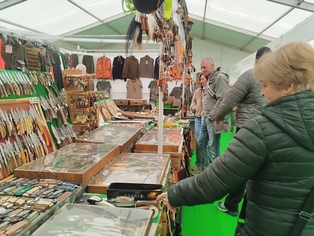 La jornada dominical de la Feria del Salmón de Cornellana (Salas), en imágenes