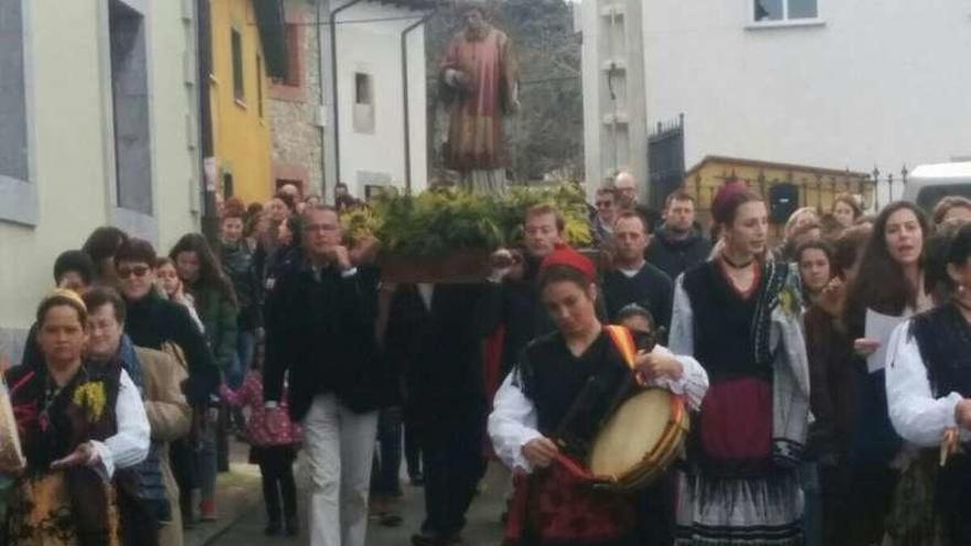 La comarca se rinde a San Antón, Nuestra Señora de la Paz y San Julián