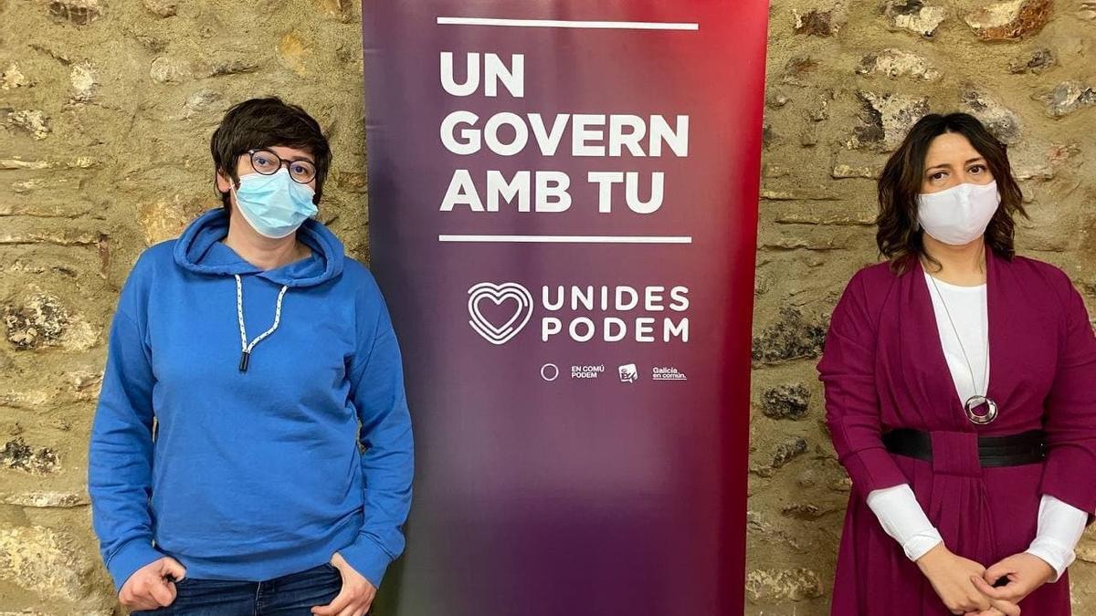 Pilar Lima (Podem) y Rosa Pérez (Esquerra Unida), durante la reunión mantenida hoy.