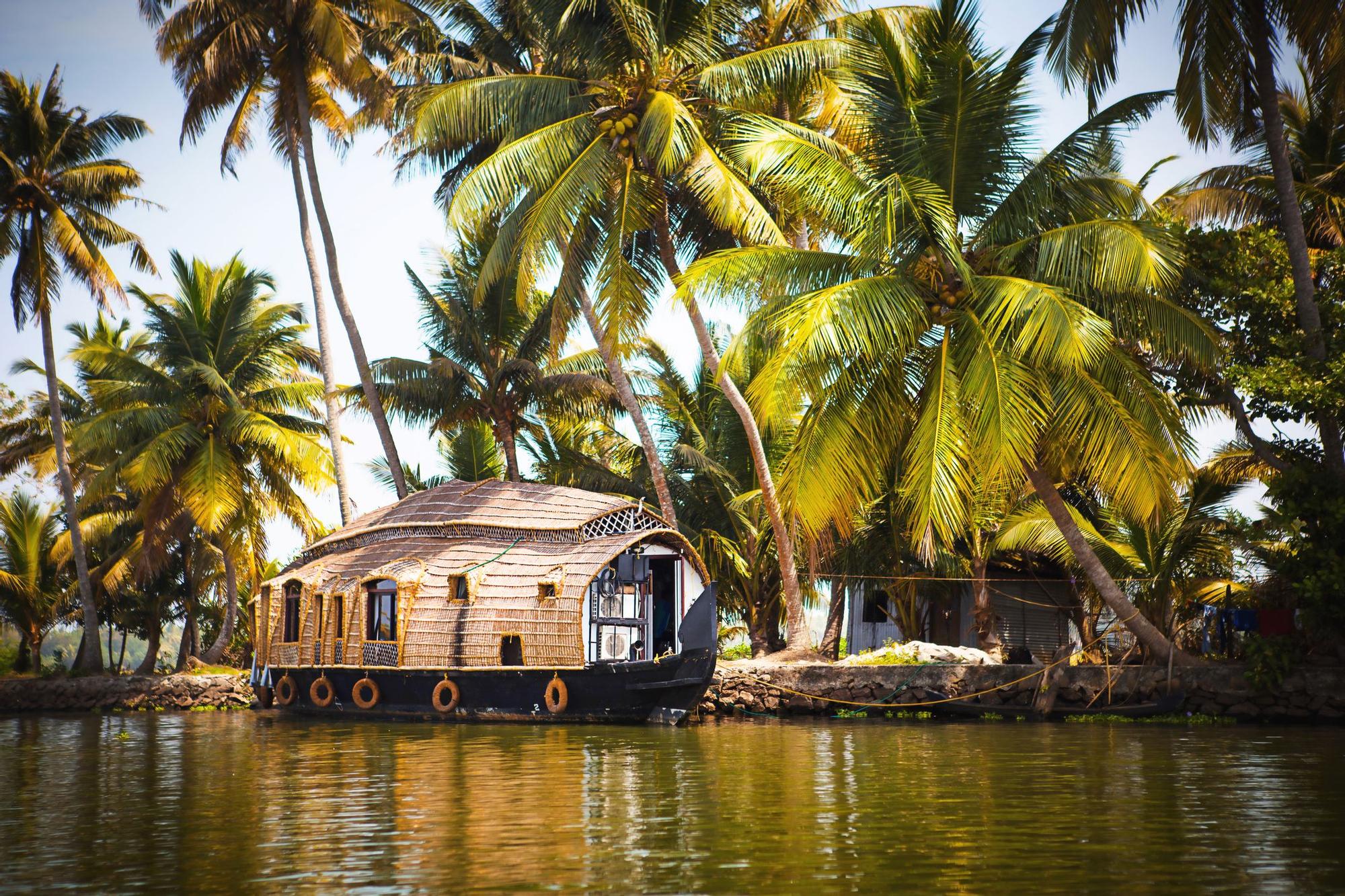 Las casas flotantes típicas de Alappuzha eran embarcaciones dedicadas al transporte de arroz y seda