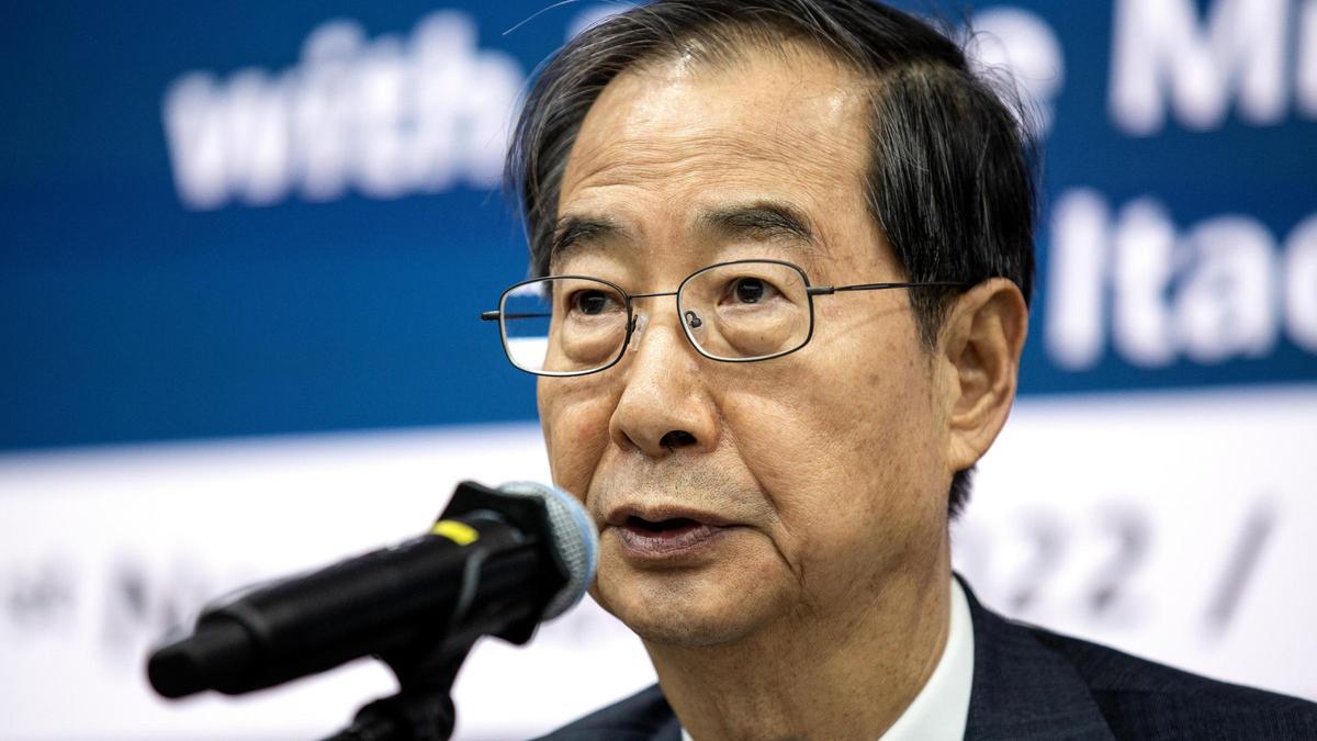 El primer ministro y presidente interino de Corea del Sur, Han Duck-soo.