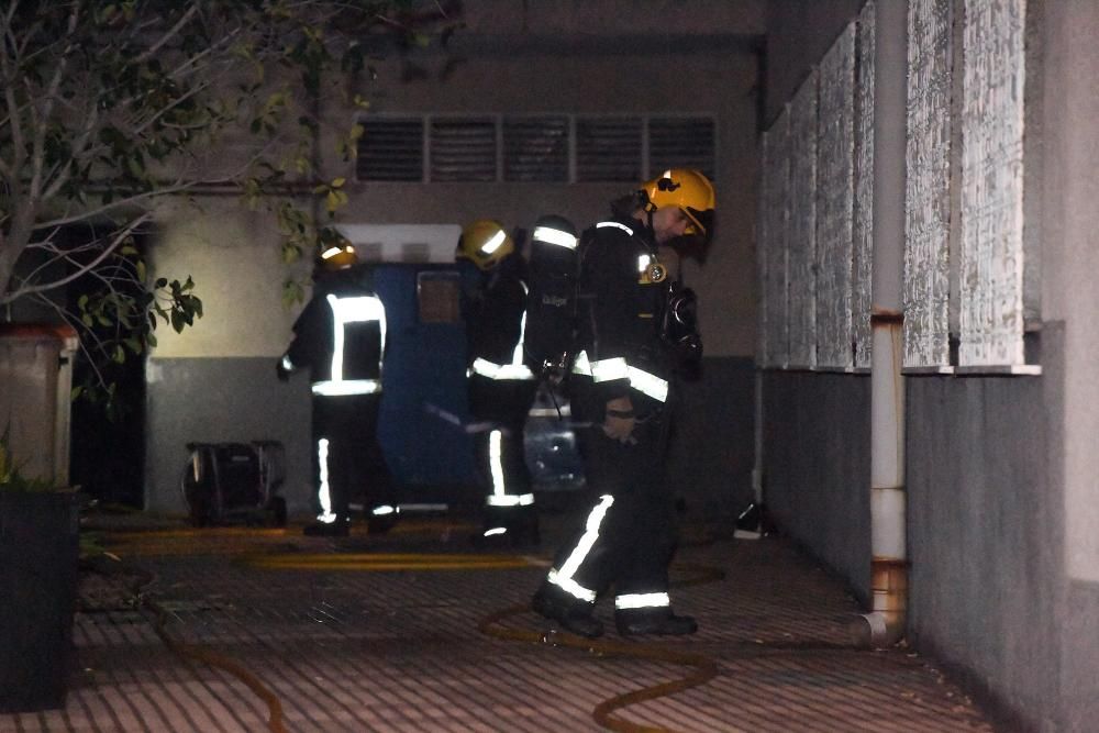 Incendio en un garaje de la ronda de Outeiro