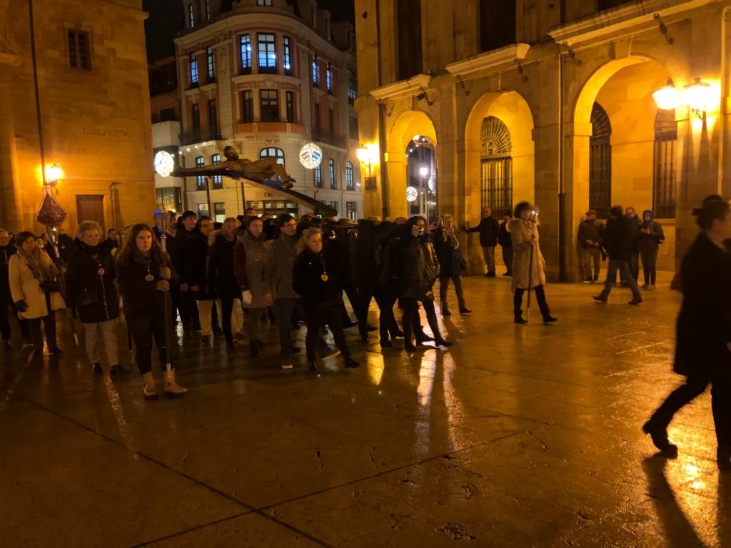 Tiempo de Cuaresma en Oviedo: empieza el via crucis de la Junta de Hermandades