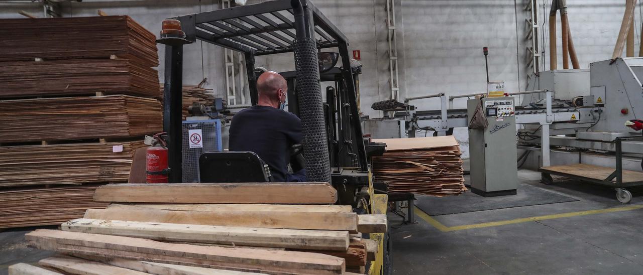La industria de la madera sufre alzas de precios del 22,5 %