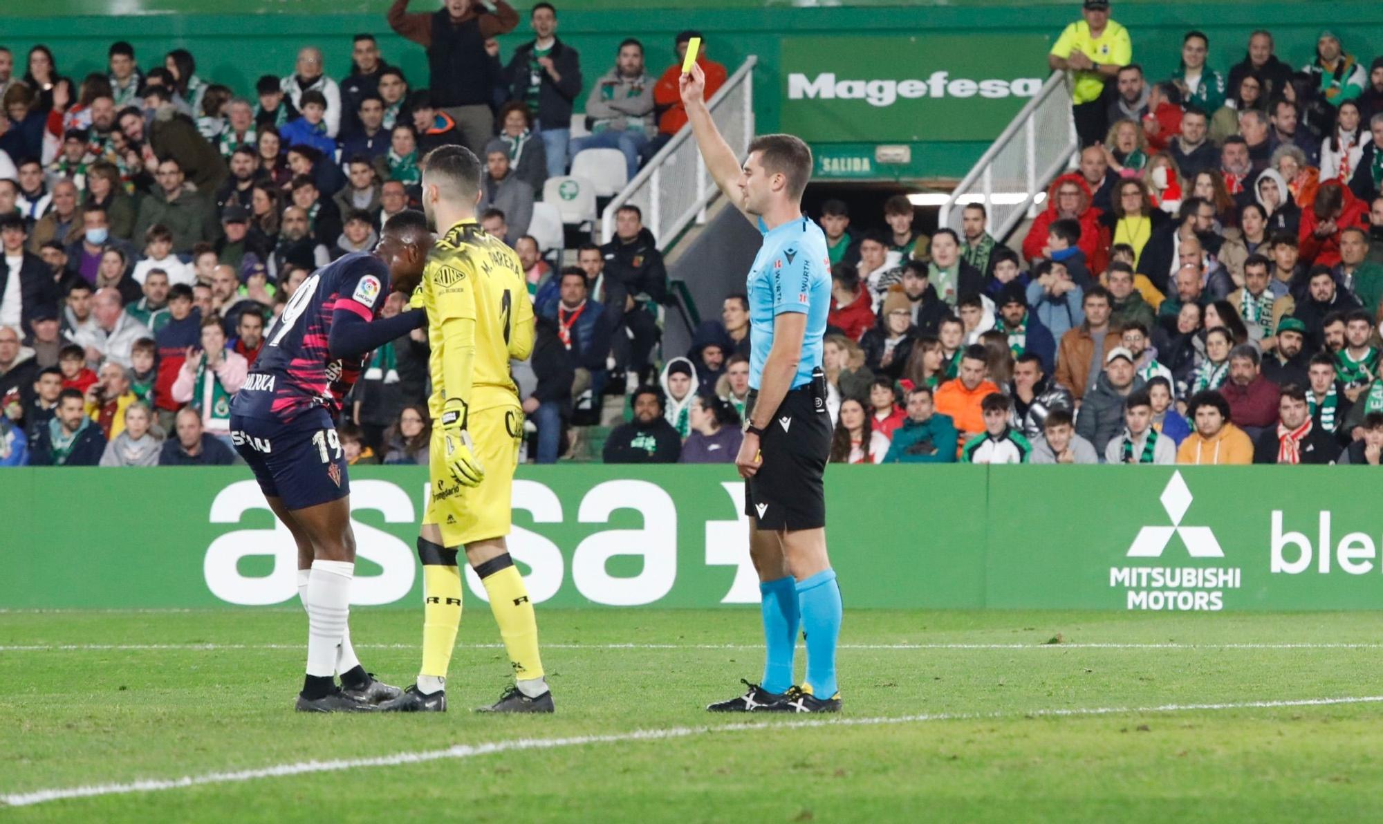 En imágenes: así fue el partido entre Racing y Sporting en El Sardinero