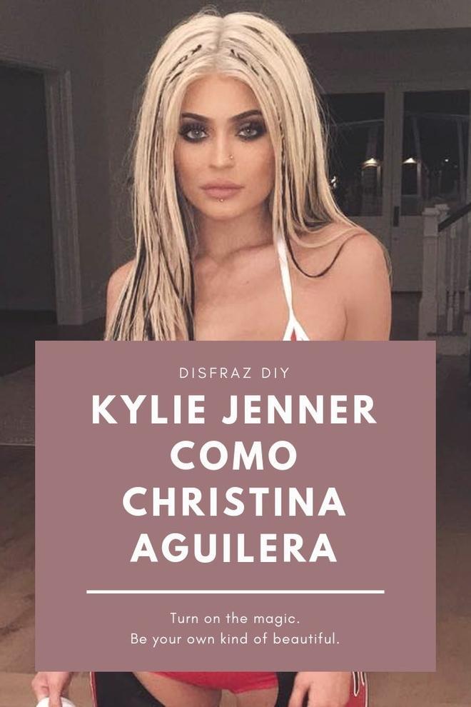 Kylie Jenner como Christina Aguilera, disfraz DIY