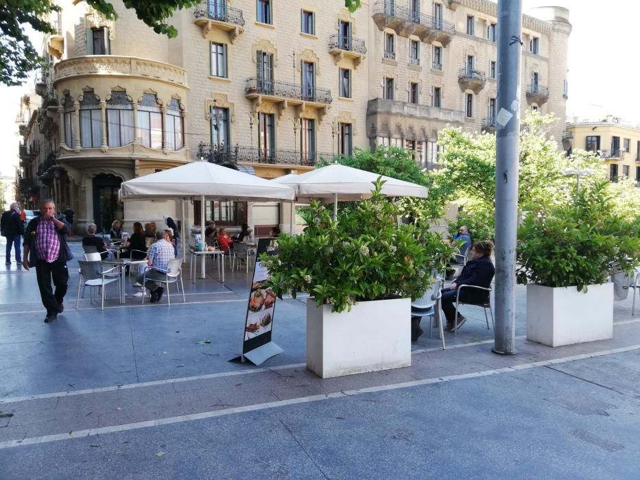 Obertura de comerços i terrasses a Manresa el primer dia de la fase 1