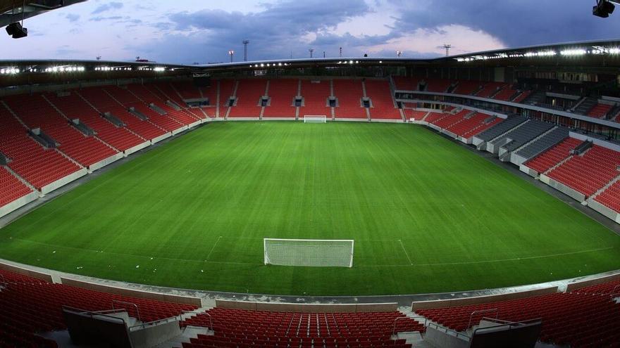 El Eden Arena de Praga, estadio del Slavia de Praga, acogerá la final de la Conference League 22/23.
