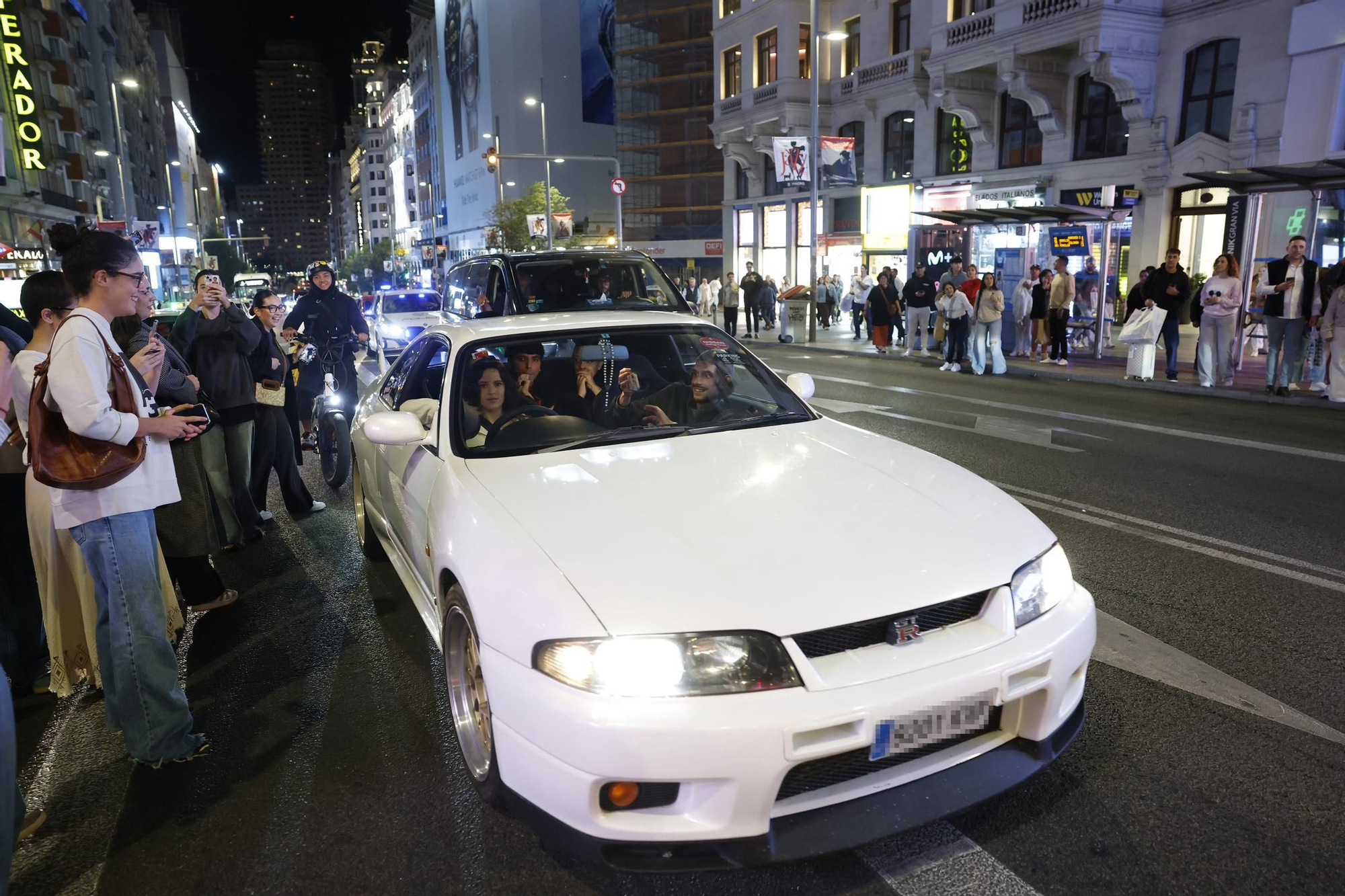 Este es el coche con el que Rosalía presentó su último disco
