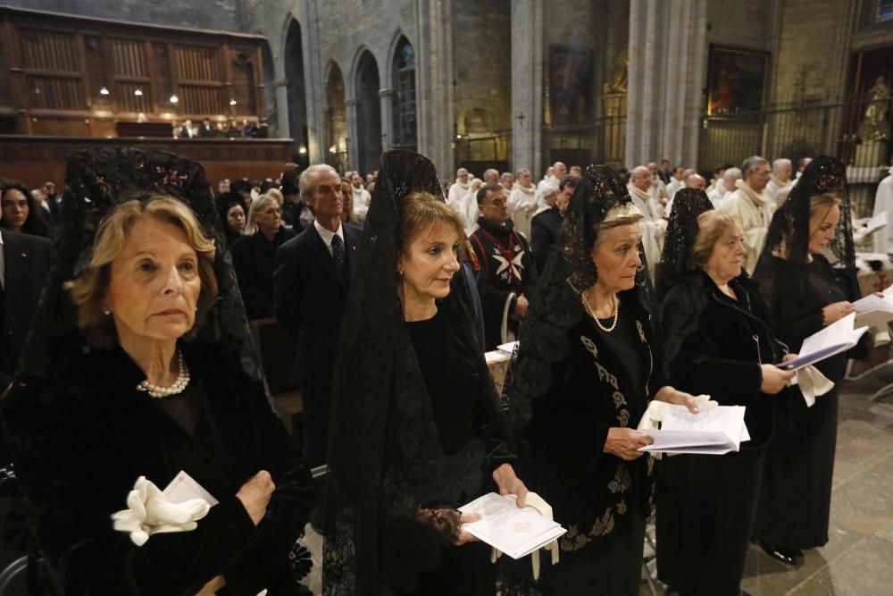 L''orde del Sant Sepulcre investeix a la Catedral els seus nous cavallers i dames