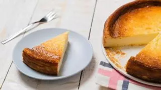 No necessita forn i és molt fàcil de fer: aquesta és la recepta del pastís de formatge baix en calories que triomfa a les xarxes