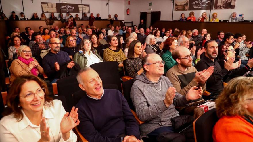 El “Camiño Aberto” de Rosa Leiro y Juan Carlos Cambas arrancó en Vilagarcía