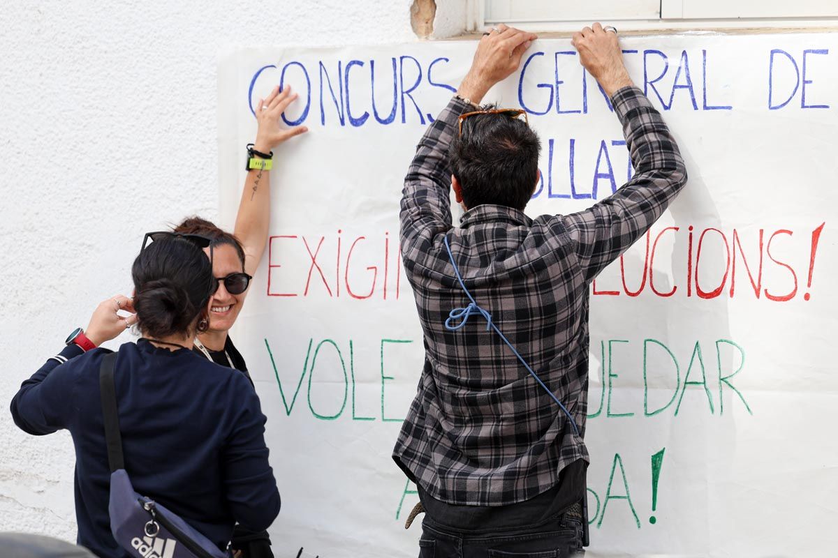 Las imágenes de la concentración de profesores en Ibiza
