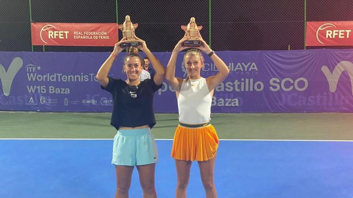 La tenista nuciera Lucía Llinares logró alzar su primer torneo como profesional en dobles en el torneo internacional del circuito femenino de tenis “World Tennis Tour W15 Baza”.
