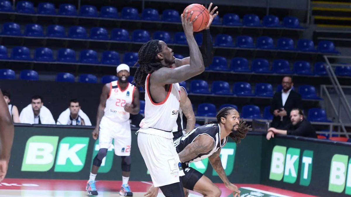 Motley y Beverley, una pareja que ya parece pasado en el Hapoel