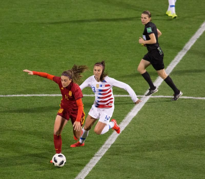 El Rico Pérez registra récord de asistencia a un partido de la selección femenina de fútbol