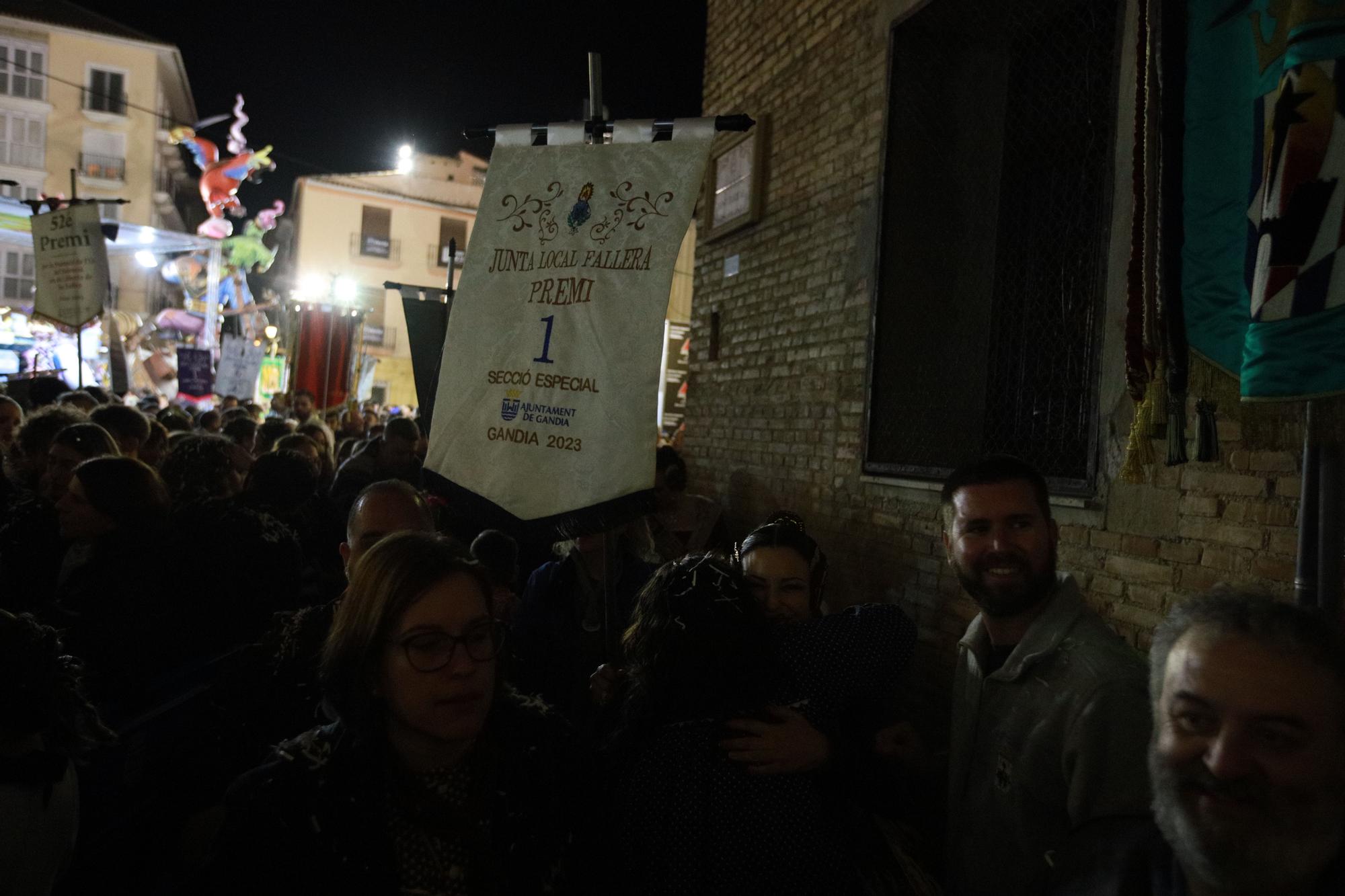 Todas las fotos de la entrega de premios falleros de Gandia