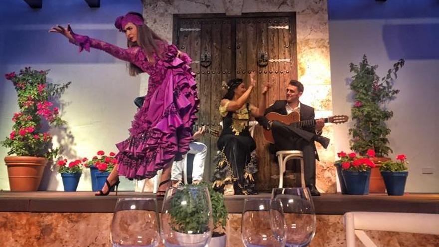 Aitana de Córdoba amenizará las cenas con espectáculos de flamenco.