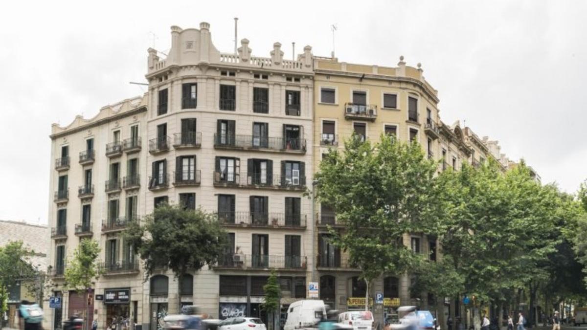Edificio de la calle Aragó de Barcelona.