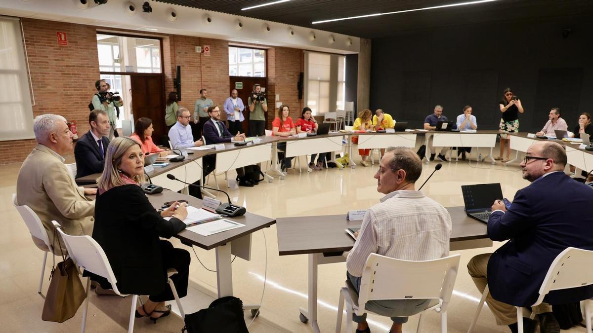 Mesa de negociación de este jueves