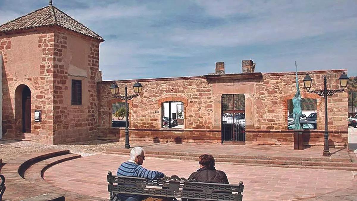 Exterior del castillo de la Mota de Montoro.