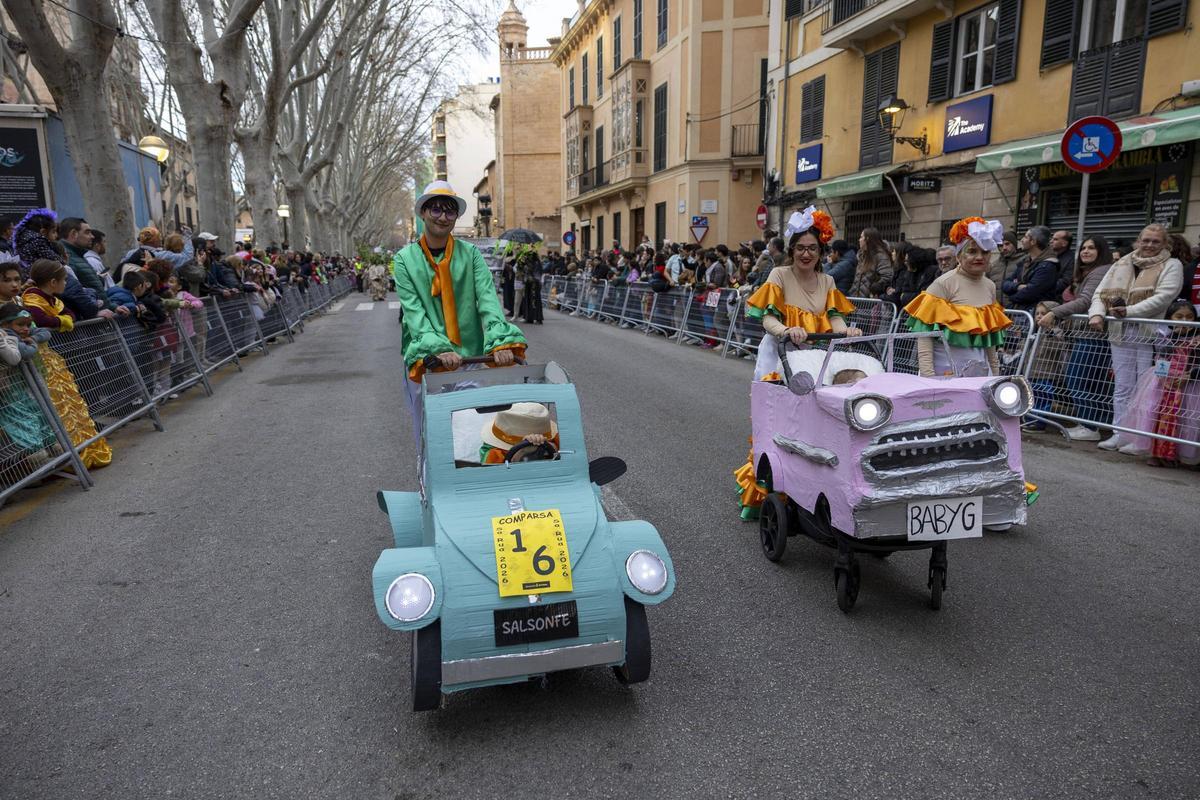 Sa Rua 2026: El espíritu del carnaval se impone en Palma