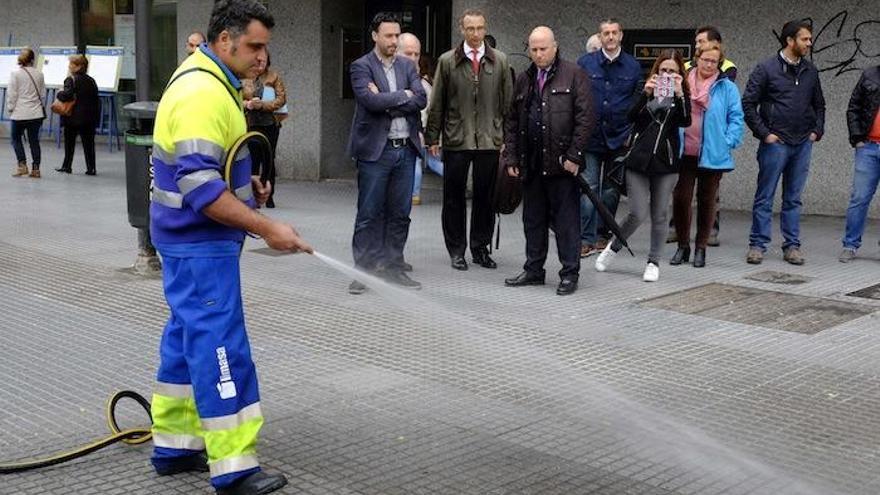 Raúl Jiménez, Juan José Denis y Pablo Temboury, ayer.