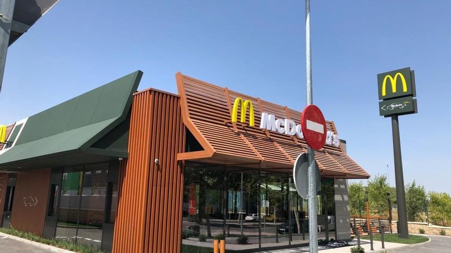 McDonald&#039;s inaugura, en el centro comercial Larios, su noveno restaurante en Málaga