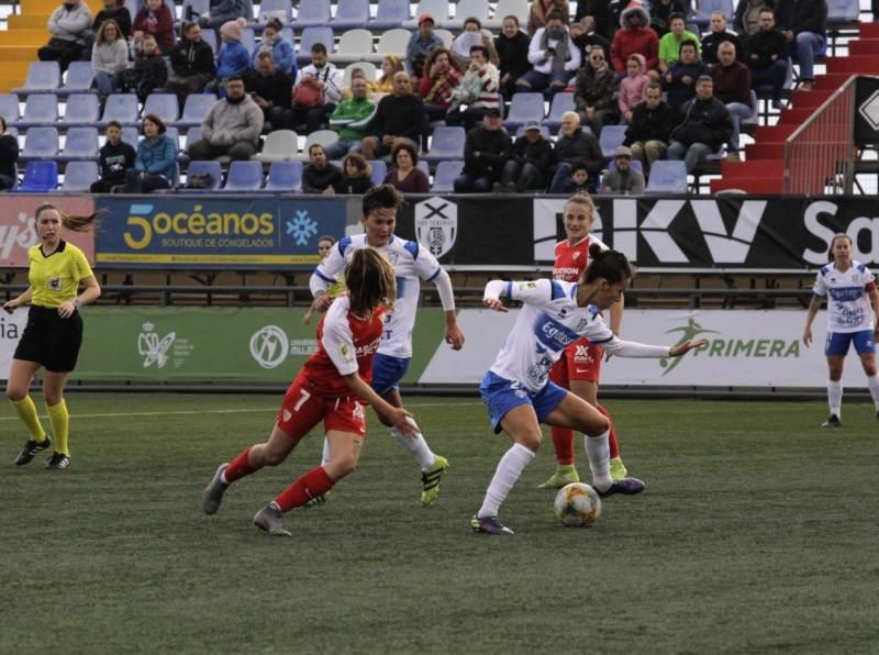 Fútbol (Liga Iberdrola): Granadilla Egatesa-Sevilla  | 11/01/2020 | Fotógrafo: Delia Padrón