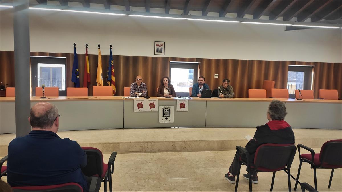Presentación del premio de investigación &quot;Vicente Manuel Sanz&quot; del Ietec y el Ayuntamiento de Enguera.