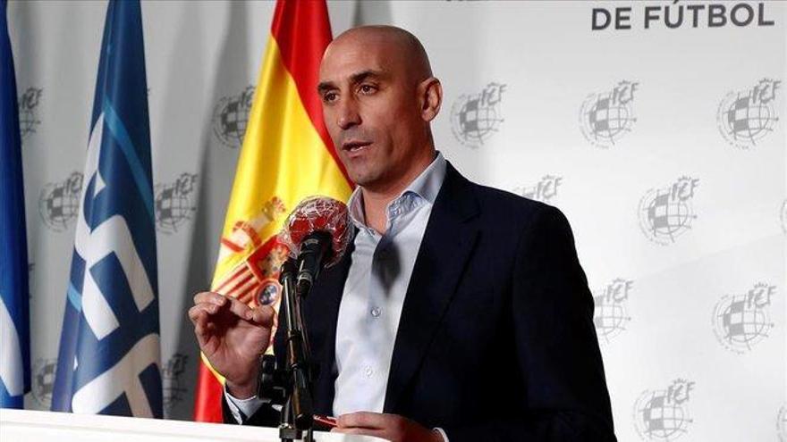 Rubiales califica de &quot;irresponsable&quot; y &quot;antipatriota&quot; a Tebas