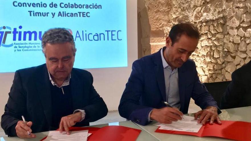 Firma del convenio entre Timur y AlicanTec