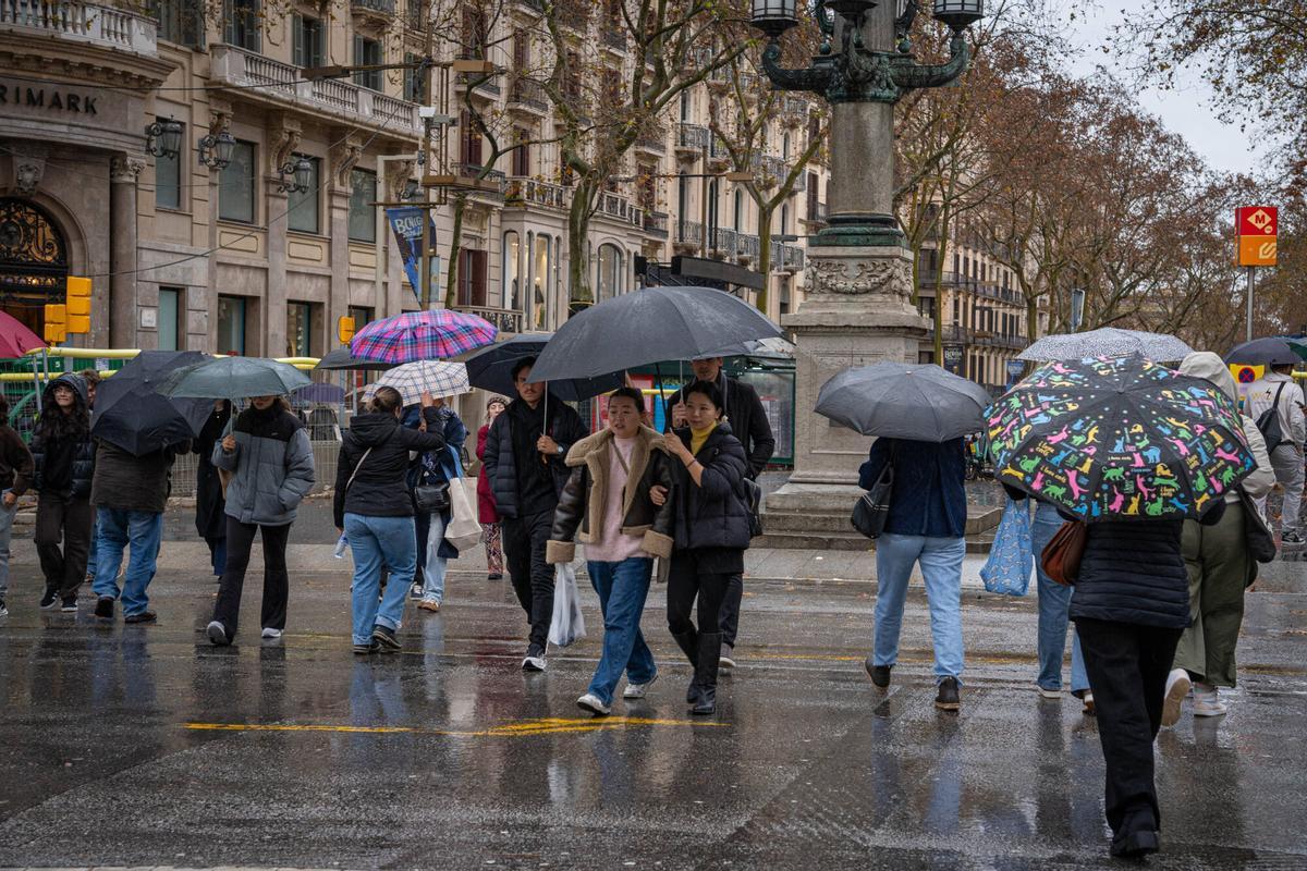 L’arribada d’un tren de borrasques deixarà una setmana de pluges intenses, forts vents i temporal marítim
