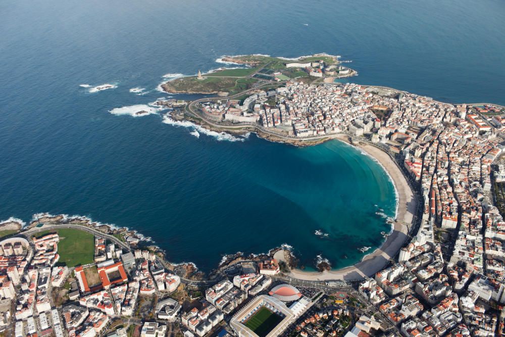 El antes y el después del paseo marítimo de A Coruña