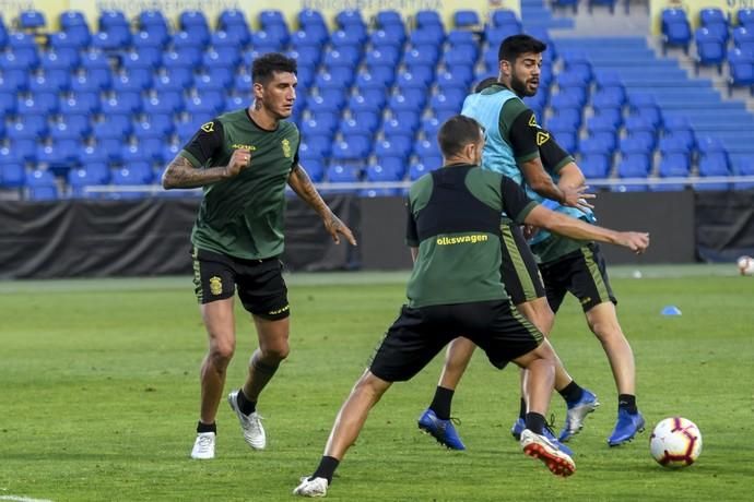 DEPORTES 05-03-19  LAS PALMAS DE GRAN CANARIA.  Primer entrenamiento de Pepe Mel. FOTOS: JUAN CASTRO