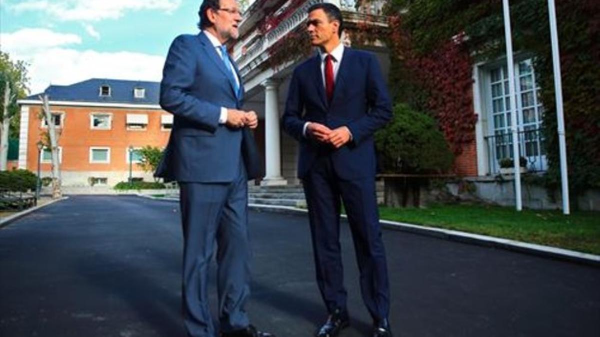 Mariano Rajoy y Pedro Sánchez, en la Moncloa, antes de la reunión que mantuvieron el pasado miércoles.