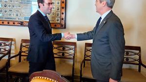 El secretario del Tesoro de EEUU, Scott Bessent, recibe al ministro de Economía en Washington.