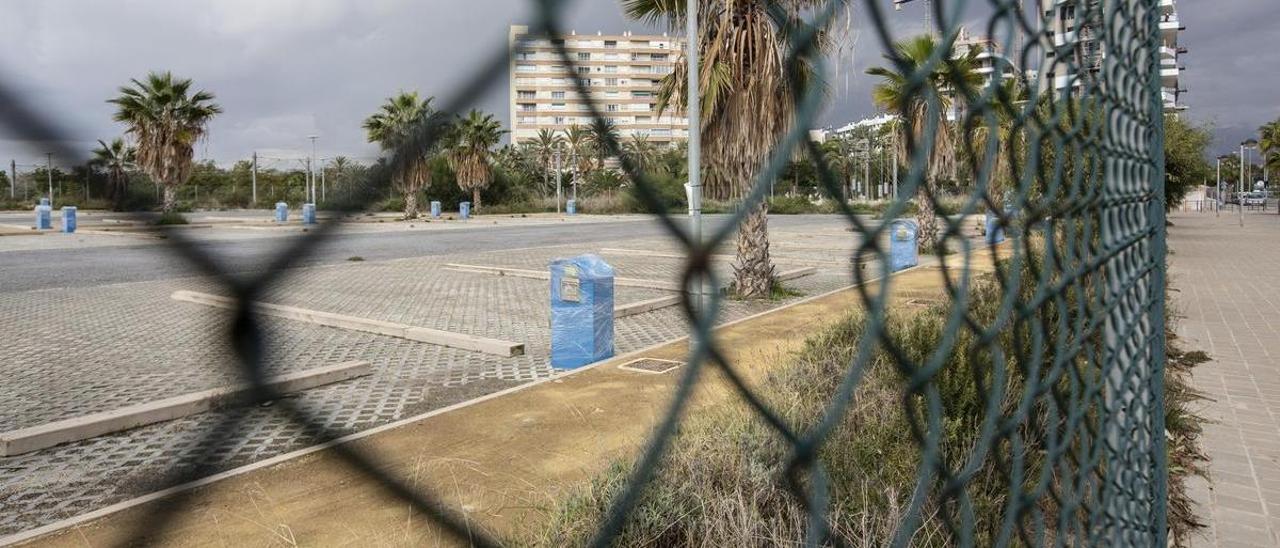 Área para autocaravanas en Playa de San Juan que está sin uso desde hace medio año